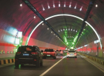 世界最长高速公路隧道通车：刷新纪录，引领交通新里程